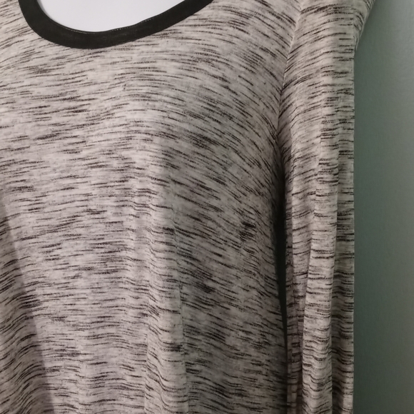 Cynthia Rowley White/Gray/Black. Black Mesh on Back Size Small - Picture 6 of 9